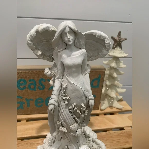 Coastal beach holiday decor- Star fish tree, holiday sign, and sea angel. - Picture 2 of 15